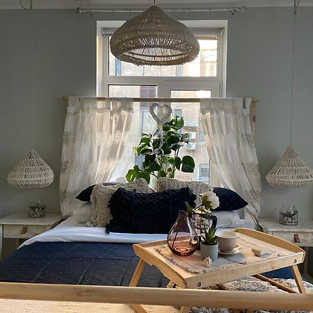 Pristine 1Br Apt In City Center W/ Patio And Parking Riga Exterior foto